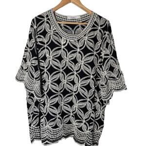 Solitaire Tunic Blouse Womens 2X Black White Embroidered Boho Scalloped Sleeves